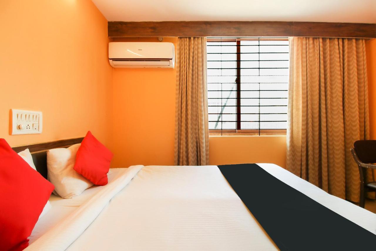 Capital O 71729 Lucky Inn Bangalore Eksteriør billede